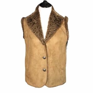 Andrea Faye faux fur and suede 3 button vest